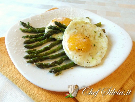 Asparagi alla Milanese