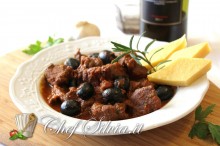 Cinghiale in umido con olive