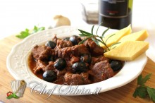 Cinghiale in umido con olive