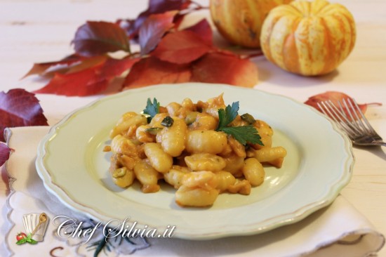 Gnocchi con crema di zucca e gamberi