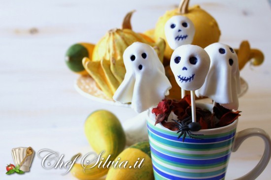 Halloween cake pops