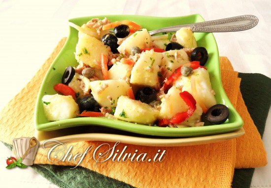 Insalata di patate e tonno