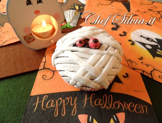 Mummy cupcake – cupcake di Halloween