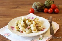 Orecchiette ai carciofi e mandorle