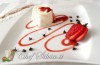 Panna cotta al cocco con salsa alle fragole