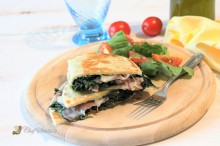 Piadina con spinaci e squacquerone