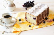 Plumcake con uva e mascarpone