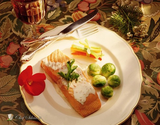 Salmone con salsa allo yogurt