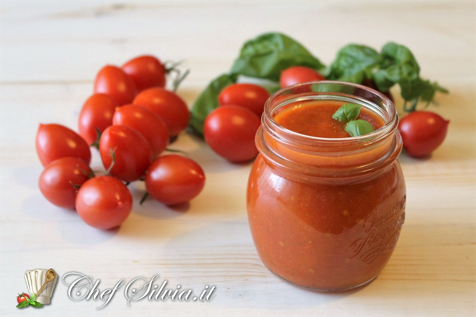 Salsa di pomodori datterini