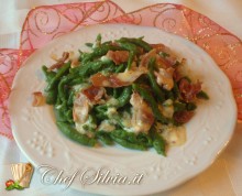 Spätzle di spinaci con panna e speck