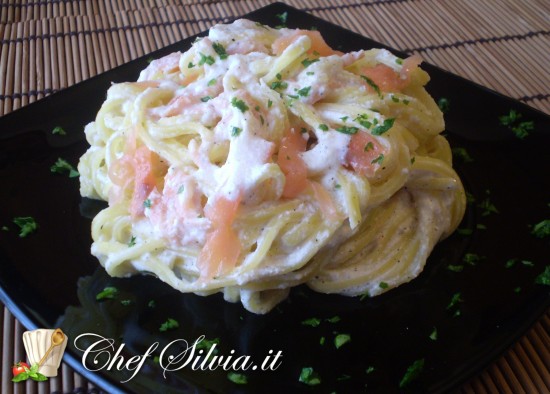 Tagliolini ricotta e salmone