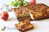 Torta di mele, uva e mandorle