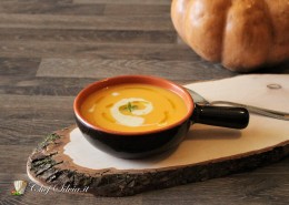 Vellutata di zucca, carote e crema di robiola