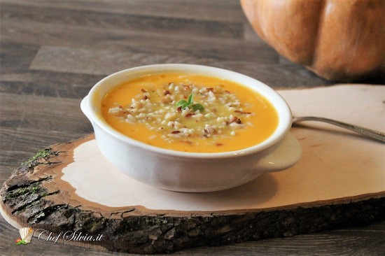 Zuppa di carote e cereali