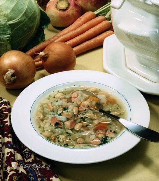 Zuppa di verza e fagioli